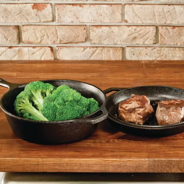 Lodge 2-Piece Cast Iron Cookware Set in Black