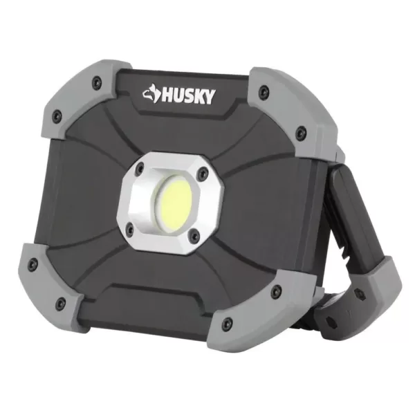 Husky 700 Lumens LED Utility Light