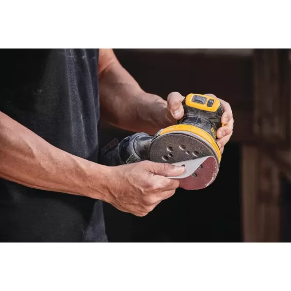 DEWALT 20-Volt MAX XR Cordless Brushless 5 in. Random Orbital Sander with (1) 20-Volt Battery 5.0Ah & Charger