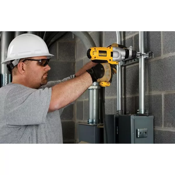 DEWALT 10 Amp 1/2 in. VSR Mid-Handle Grip Hammer Drill Kit