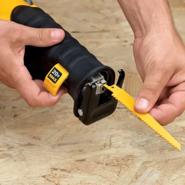 DEWALT 20-Volt MAX Cordless Reciprocating Saw with (1) 20-Volt Battery 3.0Ah