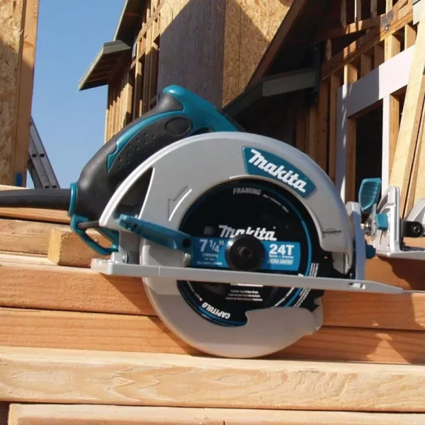 Makita 15 Amp 7-1/4 in. Lightweight Magnesium Circular Saw with bonus 2-1/2 in. 15-Degree Siding Coil Nailer