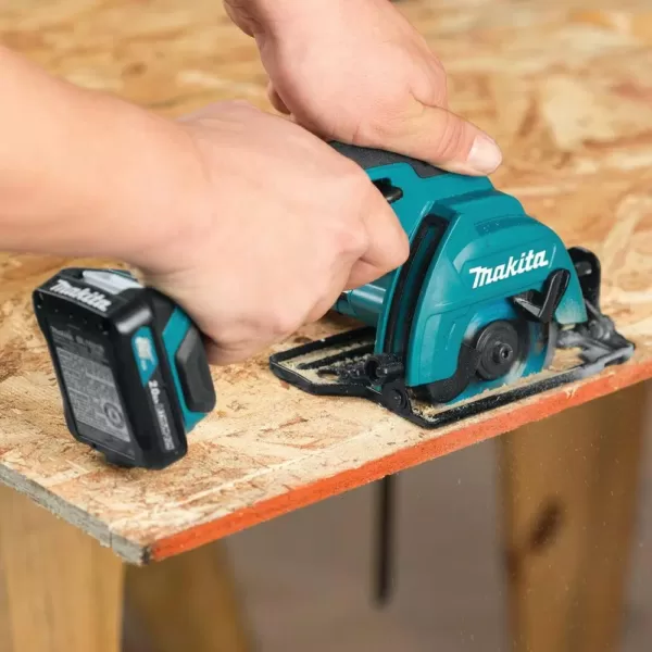 Makita 12-Volt Max CXT Lithium-Ion Cordless 3-3/8 in. Circular Saw Kit, Case (2.0Ah)