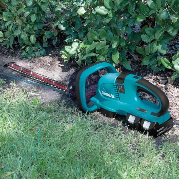 Makita 18-Volt X2 (36-Volt) LXT Lithium-Ion Cordless Hedge Trimmer Kit with Two 5.0 Ah Batteries and Charger