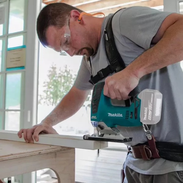 Makita 18V LXT Brushless Compact Router, 18V X2 (36V) 6-1/2 in. Plunge Circ Saw and 2 Gal. Vacuum with bonus 18V Starter Pack