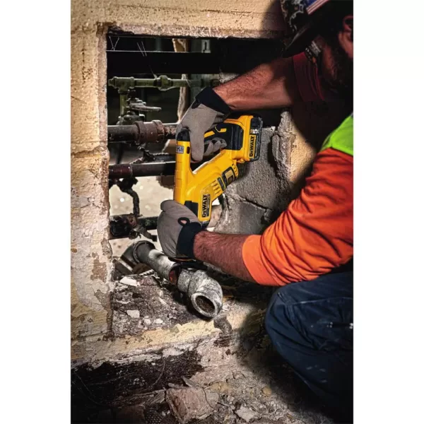 DEWALT 20-Volt MAX XR Cordless Brushless Compact Reciprocating Saw with (1) 20-Volt Battery 3.0Ah & Charger