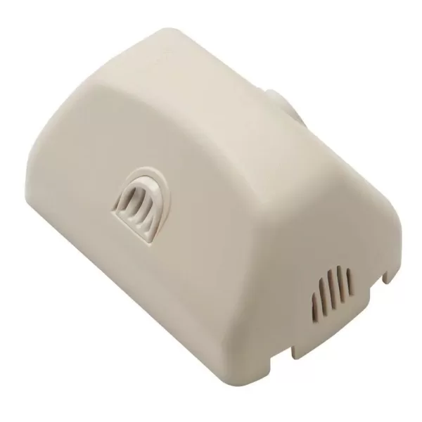 Safety 1st Outlet Cover with Cord Shorterner