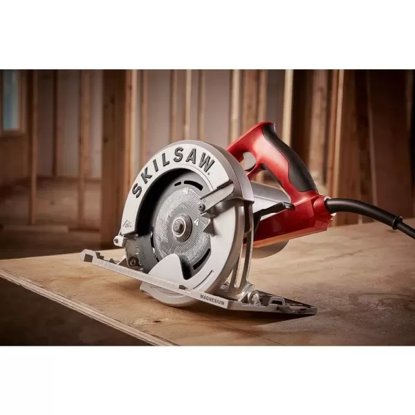 SKILSAW 7-1/4 in. Magnesium Left Blade Side Winder