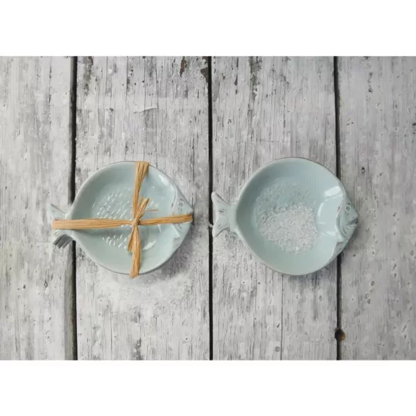 3R Studios 5.75 in. 4-Piece Aqua Fish Shaped Dish Set